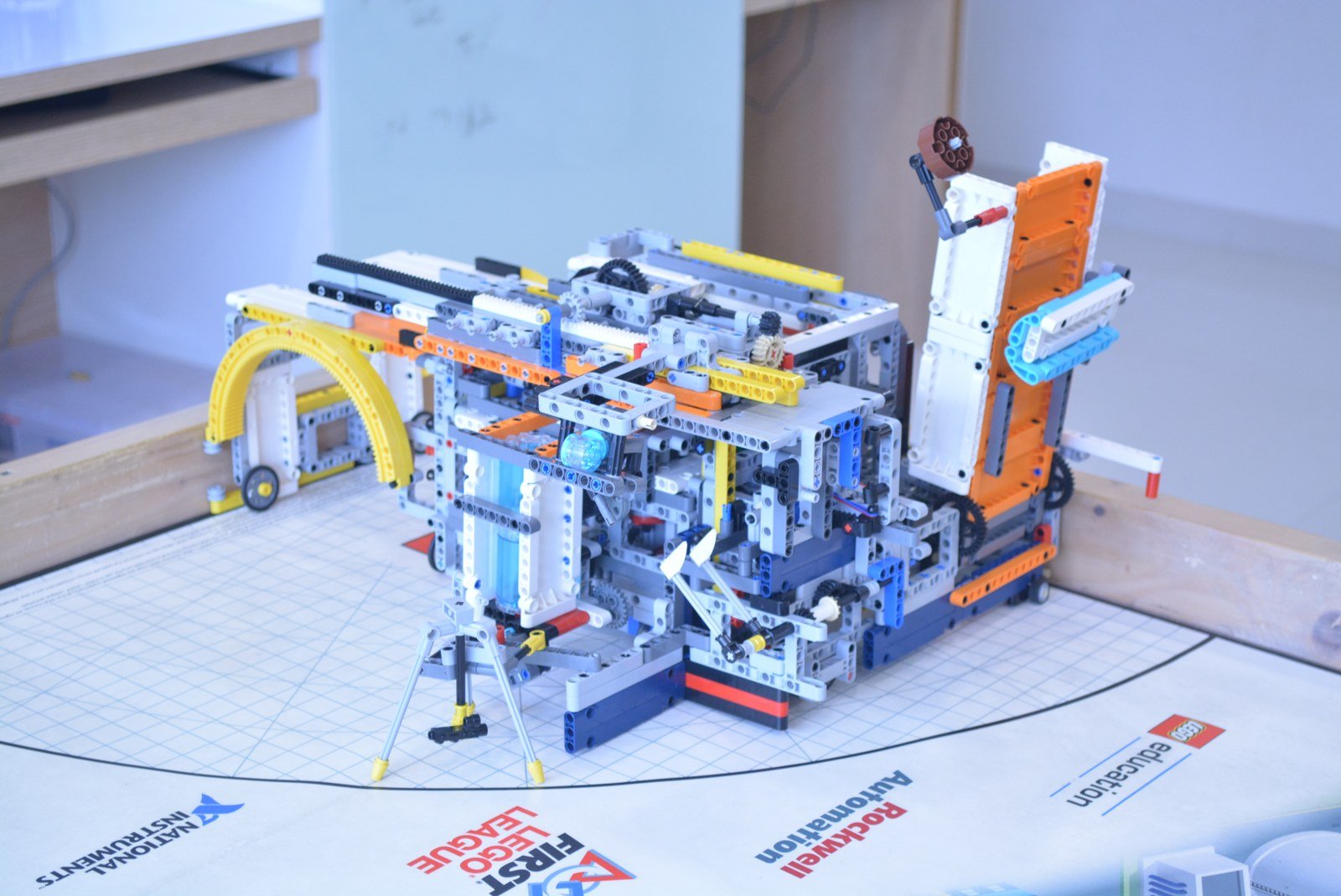 LEGO FLL robot